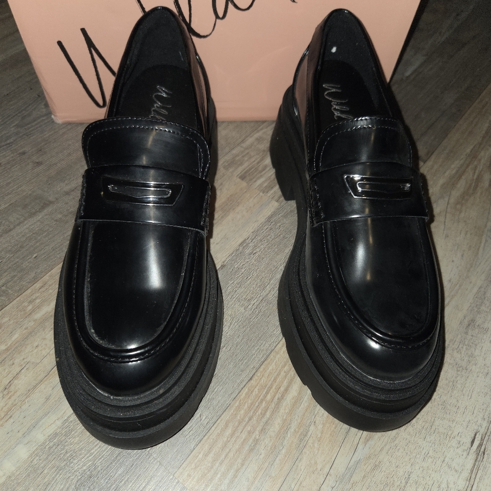 Wild Pair Nelley Platform Lug Sole Platform Loafers - Picture 7 of 14